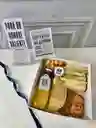 Desayuno Sorpresa Día Del Hombre. Empanada, Sandwich, Jugo De Naranja. Box