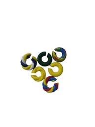 Arete Tipo Earcuff En Arcilla Para Orejas De Moda Tamaño Pequeño