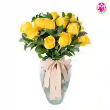 Jarron De Rosas Amarillas Con Rusco