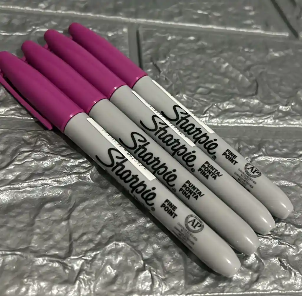 Marcador Sharpie Fucsia Fino Permanente