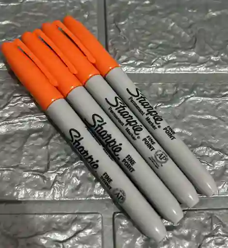 Marcador Sharpie Naranja Fino Permanente