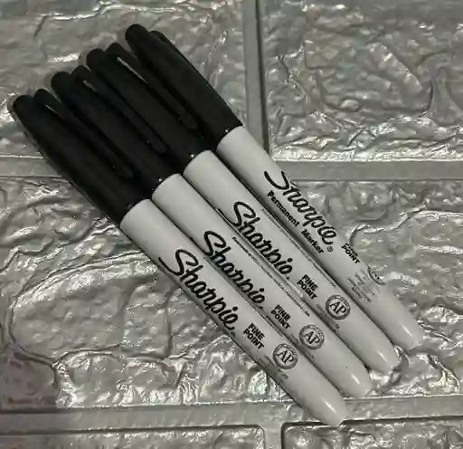 Marcador Sharpie Negro Fino Permanente