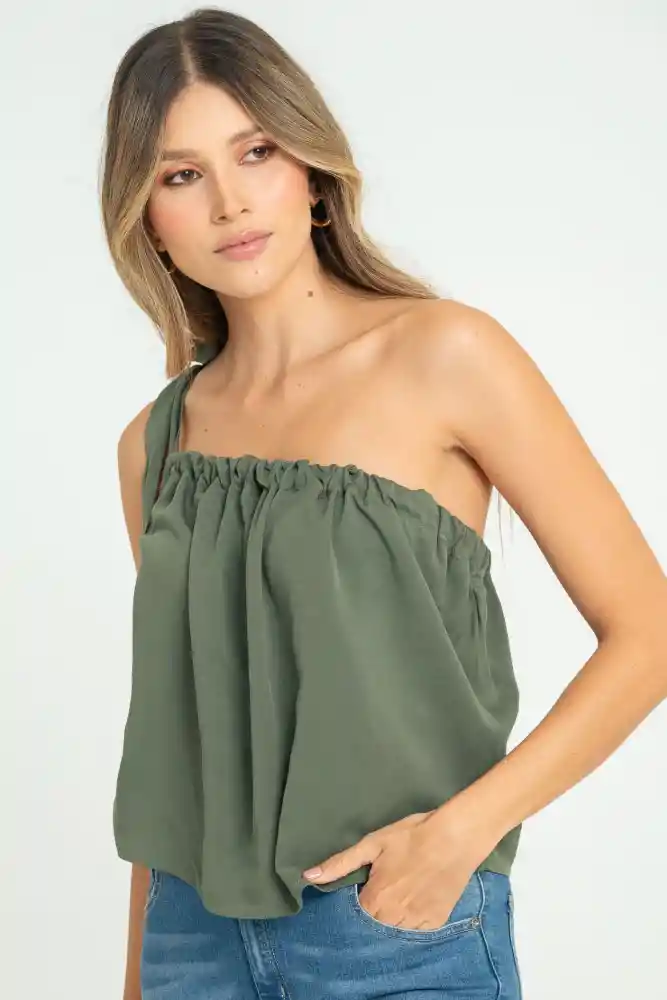 Blusa Asimetrica Color Verde Militar Talla M