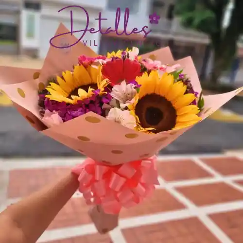 Bouquet De Flores Tropicales