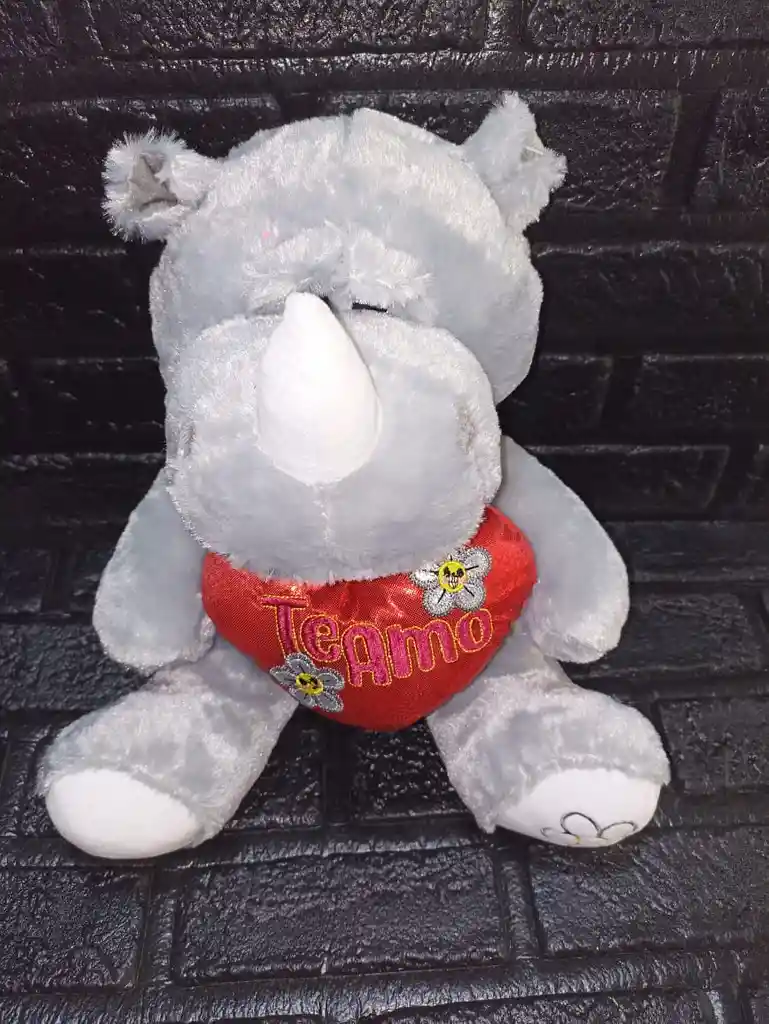 Peluche Rinoceronte 38cm