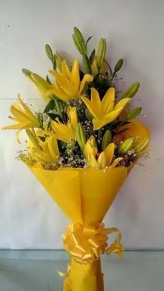 Bouquet De Lírios Amarillos