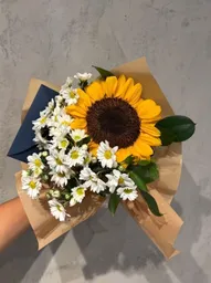 Mini Bouquet De Girasol Con Margarita