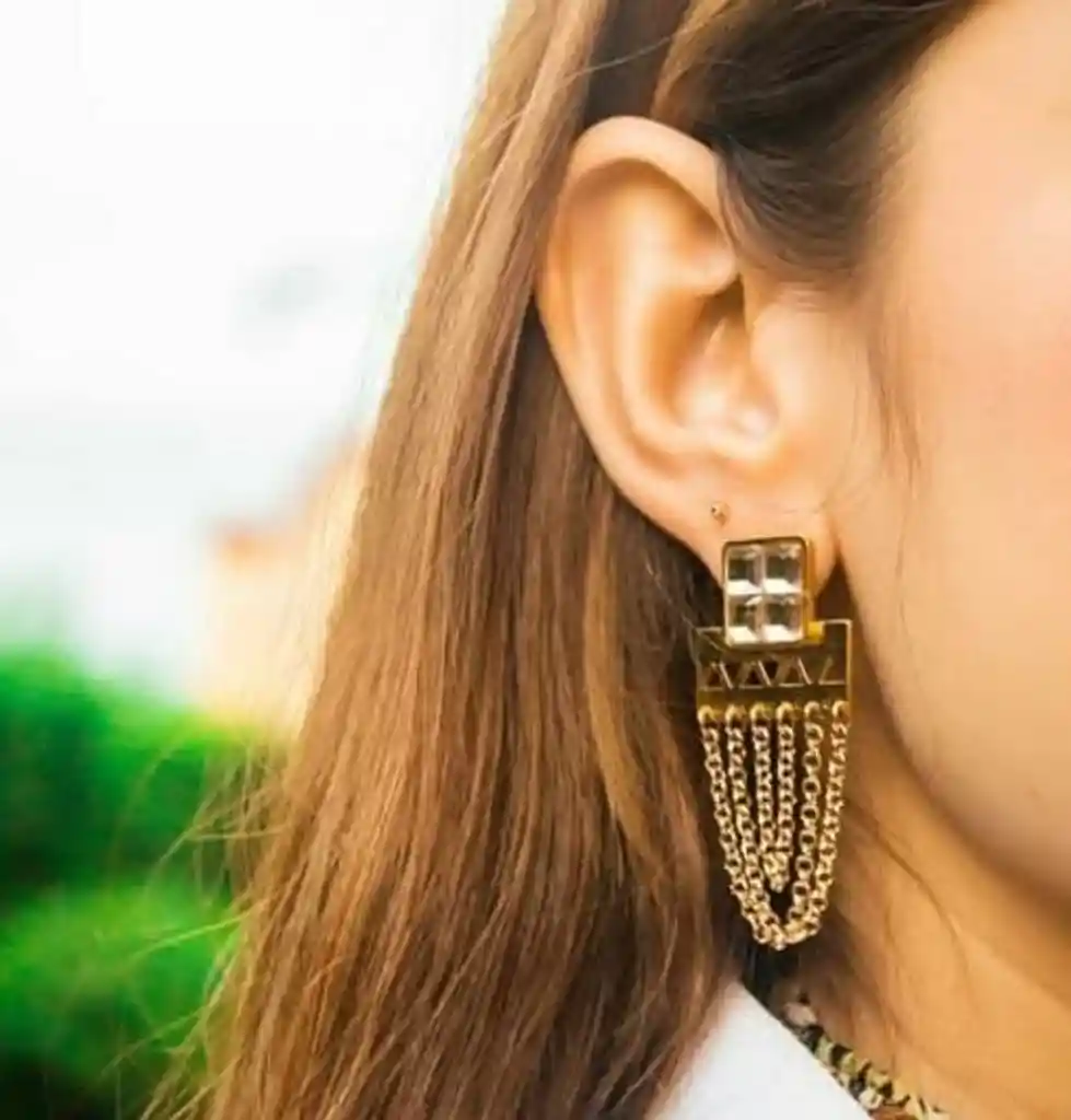 Aretes En Bronce Con Baño En Oro Y Cristal Swarovski A Domicilio