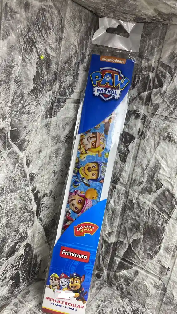 Regla Escolar Con Diseño
