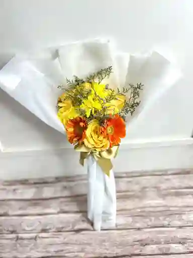Arreglo De Flores Amarillas
