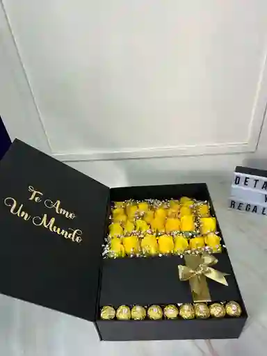 Caja De Lujo Tipo Estuche Con Rosas Y Ferreros