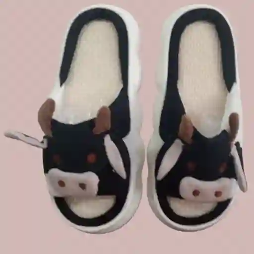 Pantufla Vaquita Negra Talla 36-37