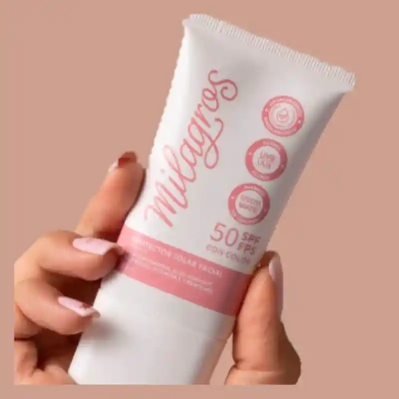 Protector Solar Facial Con Color Milagros