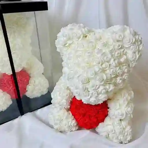 Oso De Rosas Con Corazón
