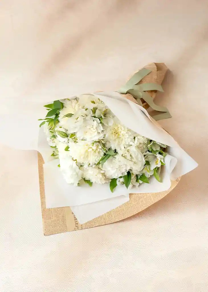 Bouquet De Clavel Blanco