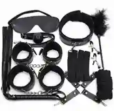 Kit Sadomasoquista 10 Piezas Bondage - Kit Sado Negro En Cuero