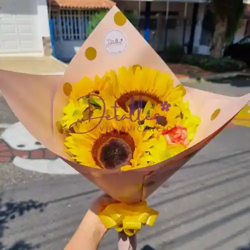 Bouquet Girasoles Con Amor