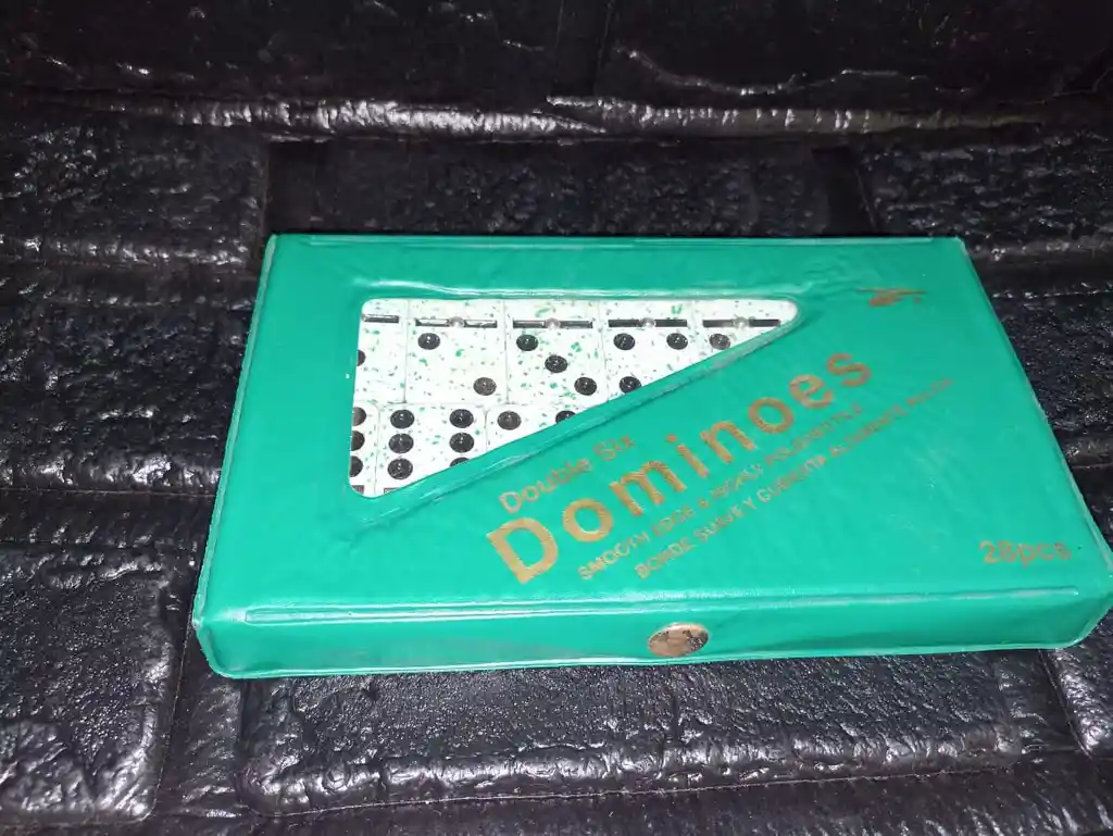 Domino Grande Jaspeado Color Verde 12mm