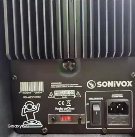Cabina De Sonido Activa Sonivox Vs-ac712nb 100 Watts 12"