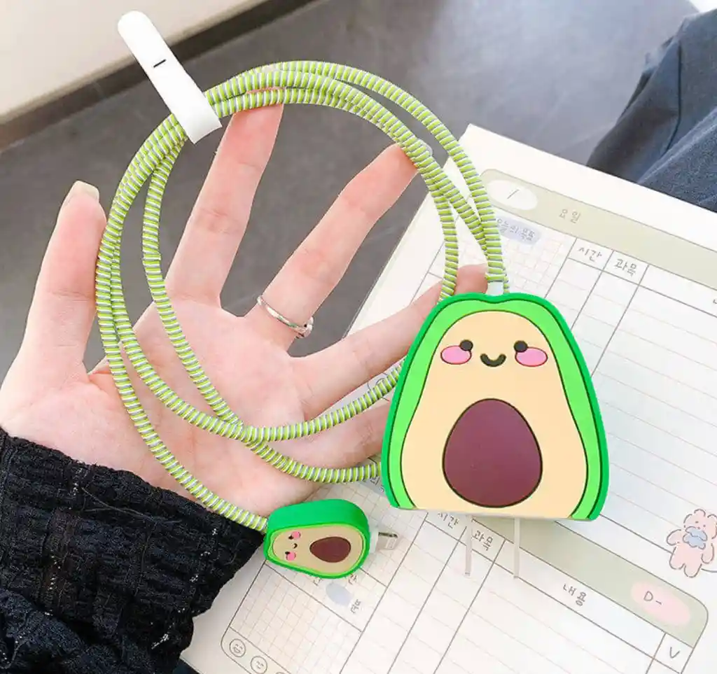 Estuche Protector Para Cargador - Diseño De Aguacate Feliz