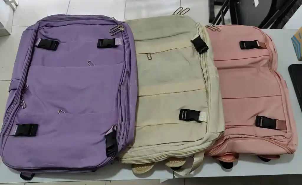 Maleta De Mano Para Cabina Viaje Y Ordenador Usb Impermeable