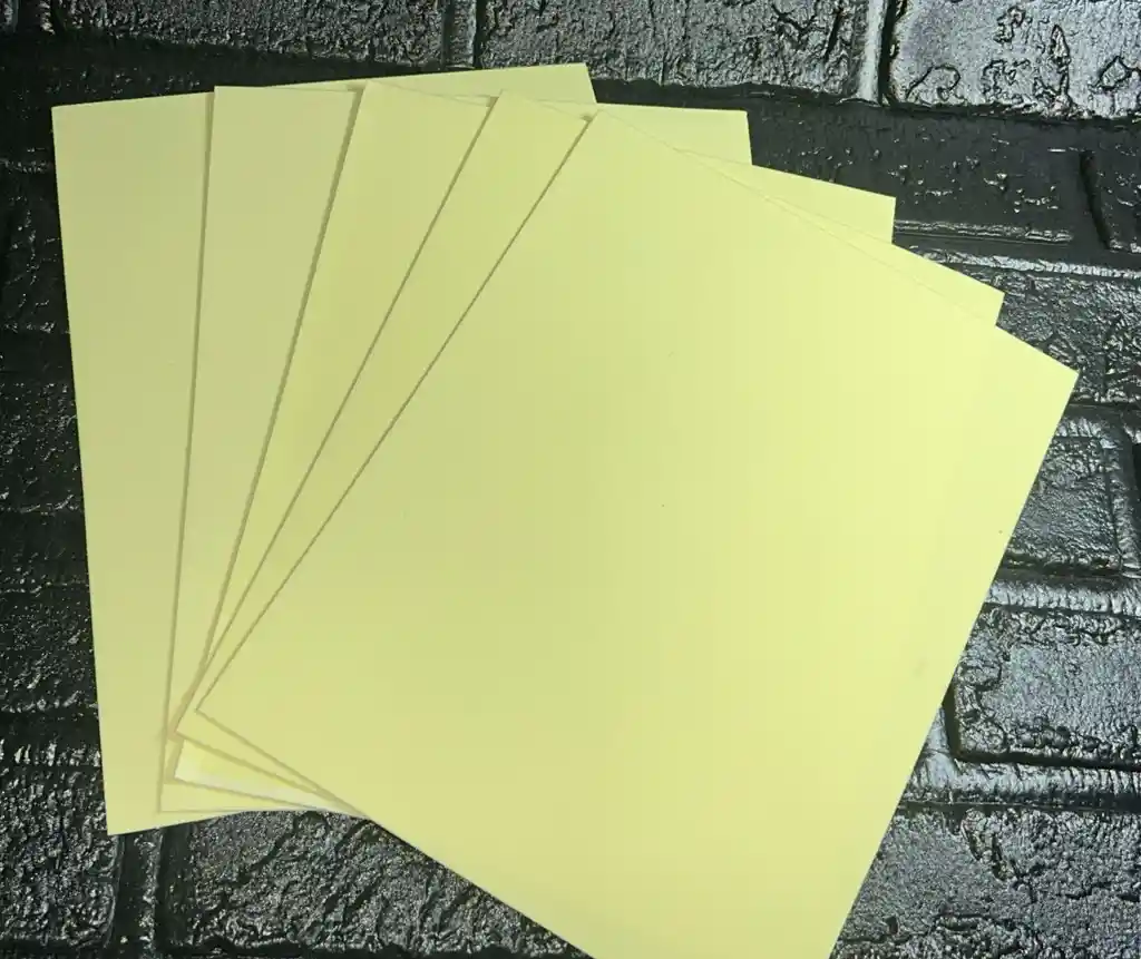 Fomi Amarillo Pastel 1/8