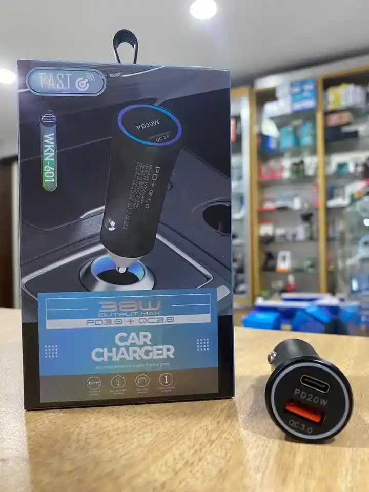 Cargador Carro Puerto Dual Usb + Tipo C Carga Rapida 20w