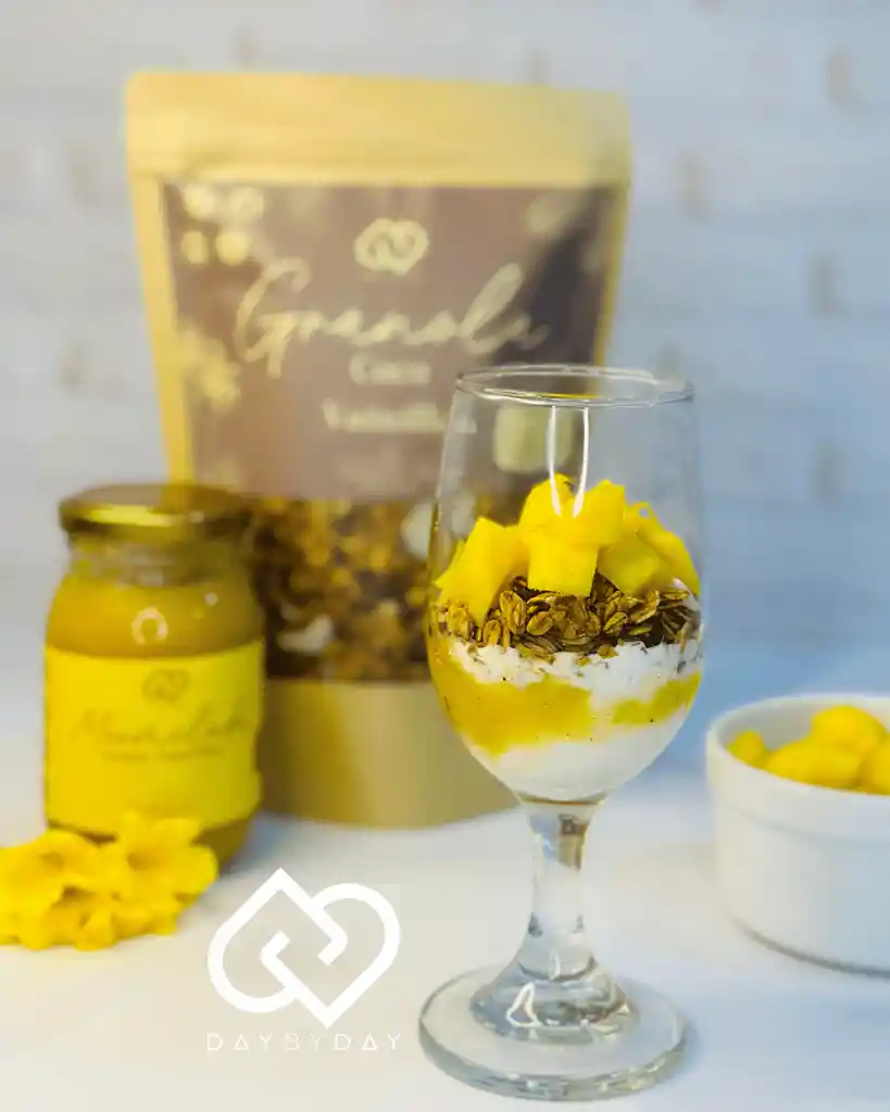 Granola De Vainilla Coco + Mermelada De Frutos Amarillos