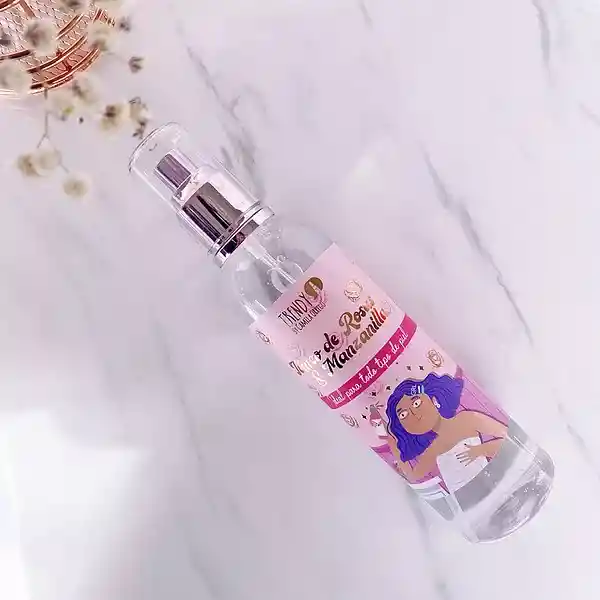 Tónico De Rosas Y Manzanilla Trendy