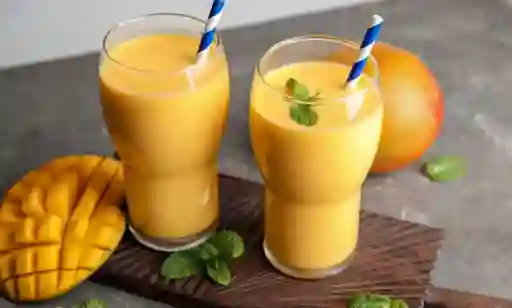 Jugo De Mango En Leche
