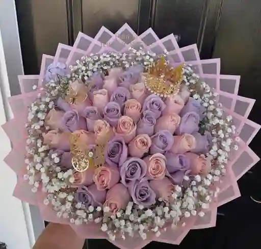 Ramo Buchon De Rosas Pastel