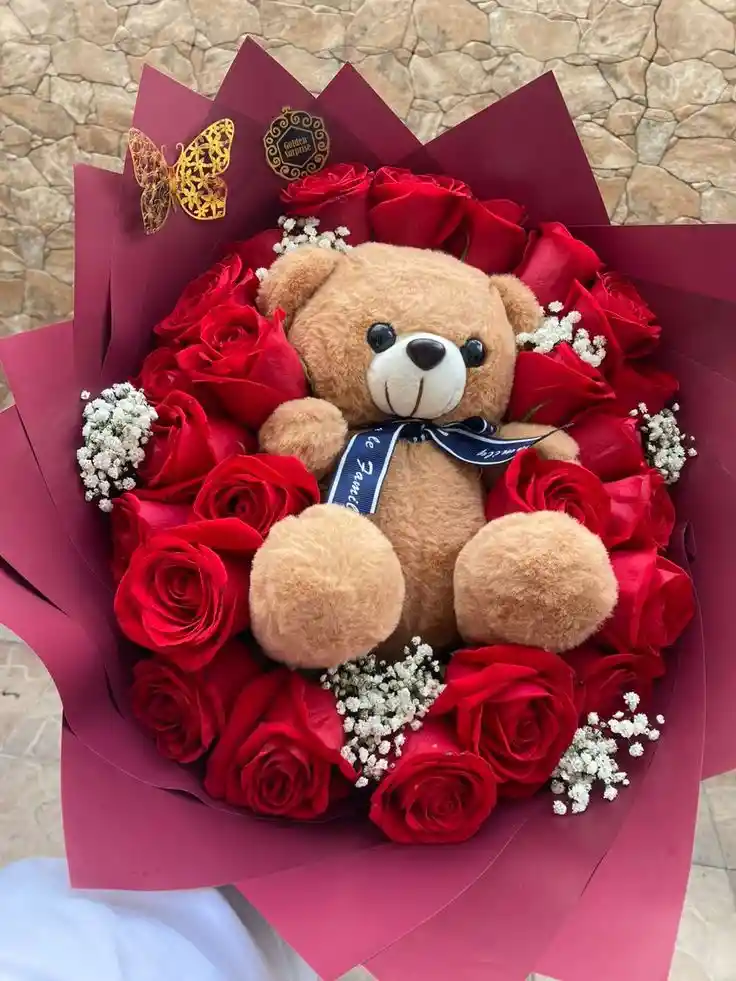 Ramo De Rosas Rojas Con Peluche