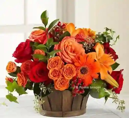 Canasta Mix De Flores Naranjas