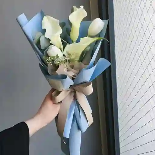 Bouquet De Cartuchos