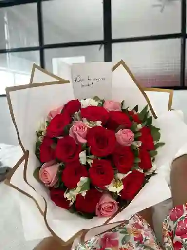 Bouquet De 24 Rosas Rosadas Y Rojas
