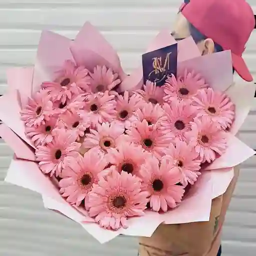 Caja De Corazón Con Gerberas