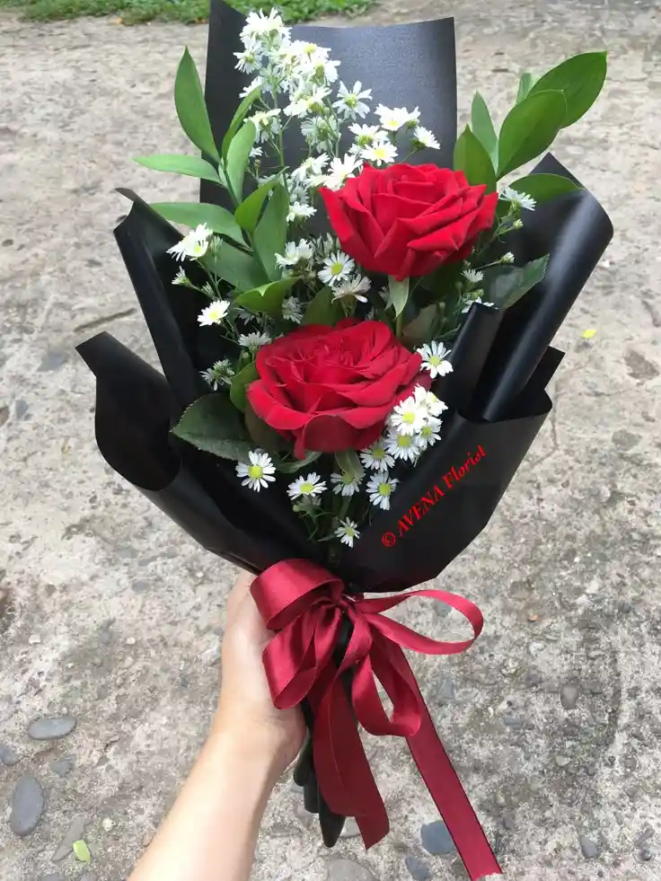 Dos Unidades De Rosa Roja