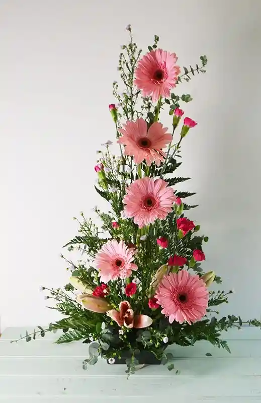 Canasta Pequeña De Gerberas