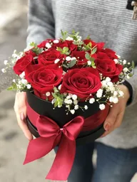 Caja Redonda De Rosas Rojas