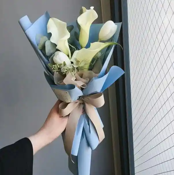 Bouquet De Cartuchos