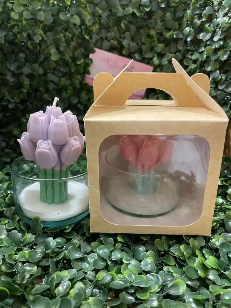 Vela En Forma De Ramo Tulipanes