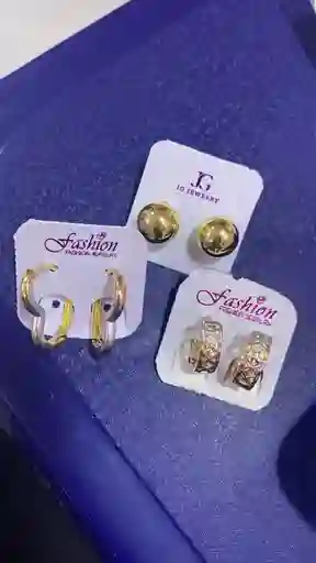 1und De Aretes, Candongas O Aros Pequeños Dorados