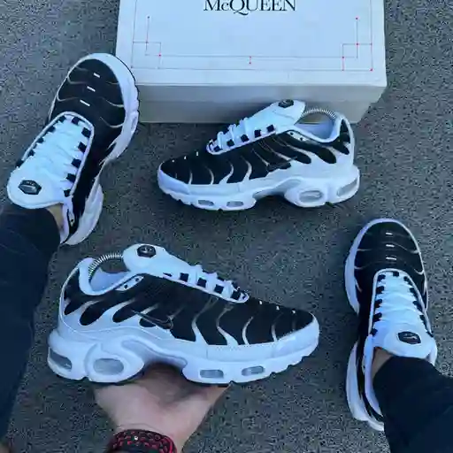 Tenis Nike Tn