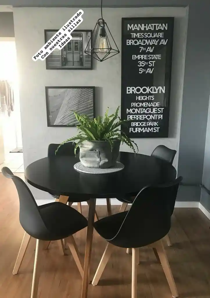 Silla Moderna Plástica Acolchada Con Patas En Madera 78x46 Cm