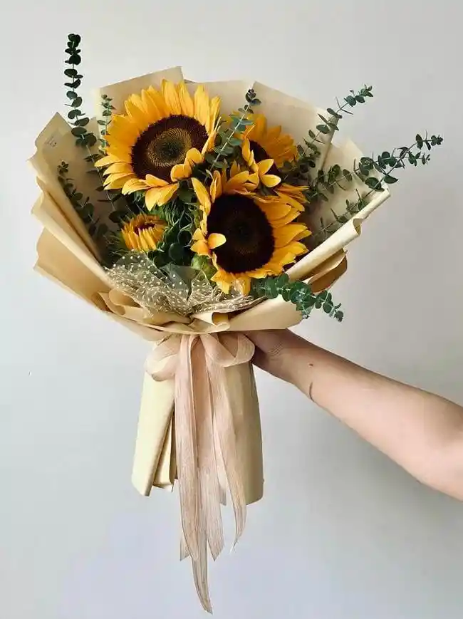 Ramo Radiante De Girasoles 🌻✨