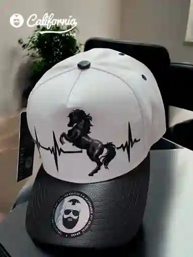 Gorra 1.1 California Caballo Visera Negra