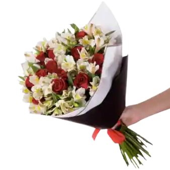Rosas Y Astromelias En Ramo