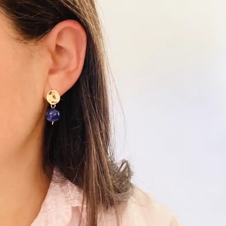 Aretes Dorados Con Piedra Lapislazuli