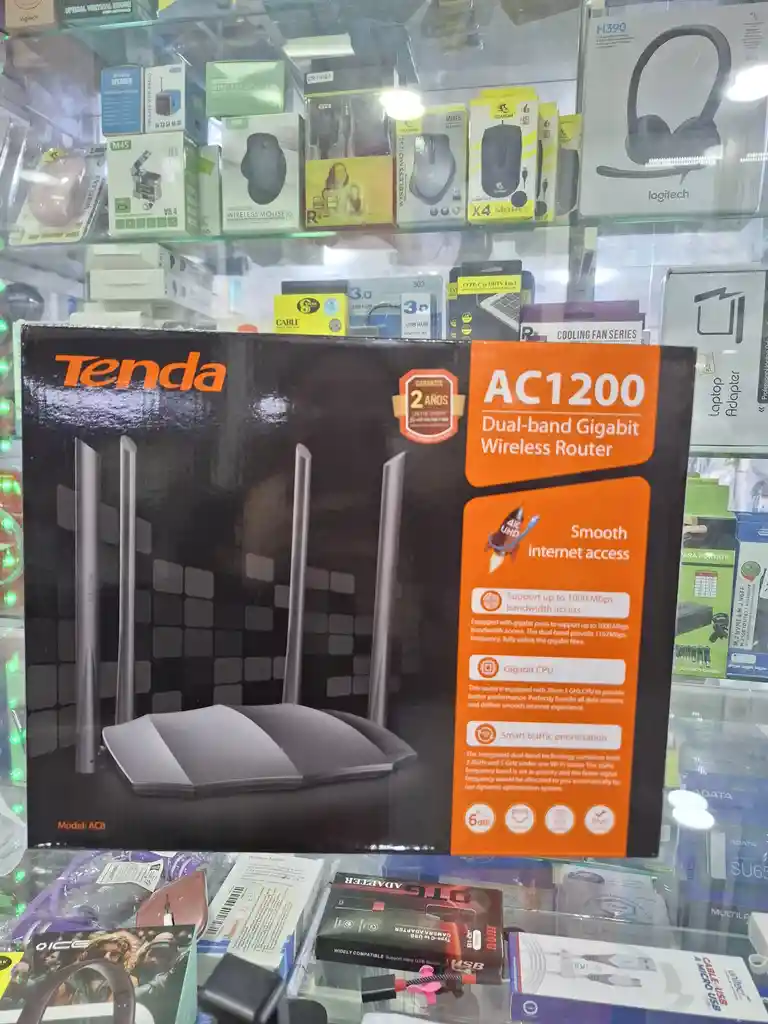 Router, Wisp, Access Point, Repetidor Tenda Ac8 Negro 100v/240v Internet En Toda La Casa 3 Pisos