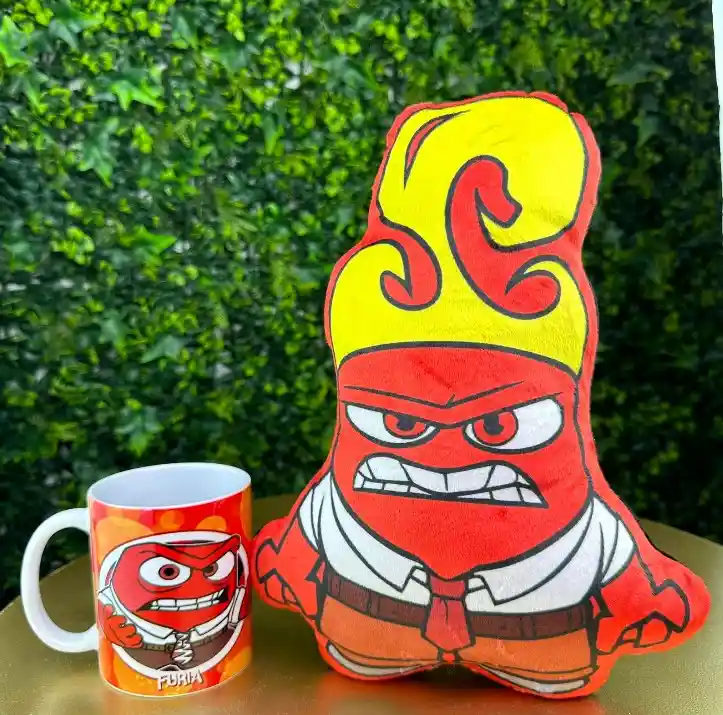Combo Cojin Mediano De Furia Intensamente + Mug X 1 Unidad